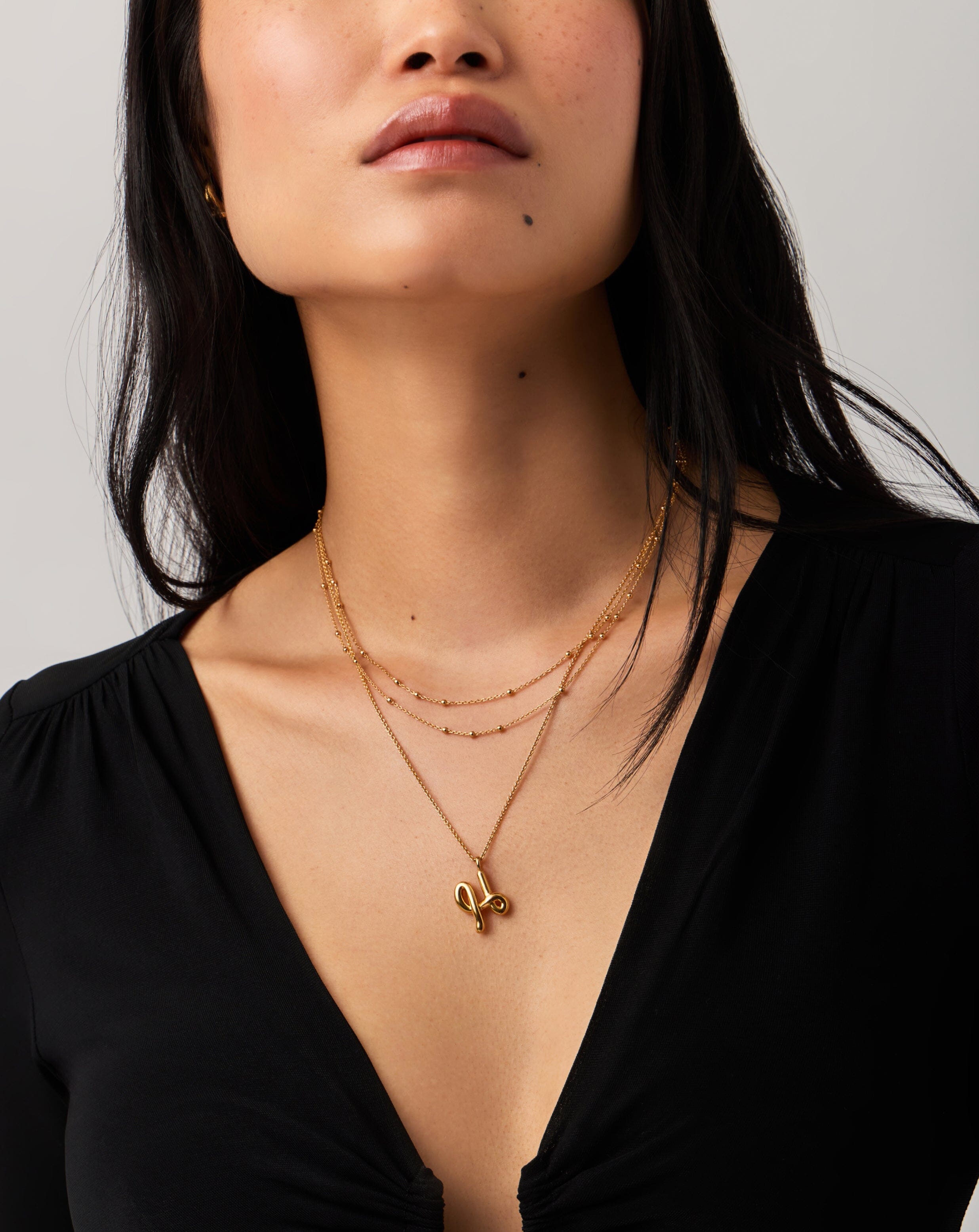Curly Molten Initial Pendant Necklace - Initial H | 18ct Gold Plated Vermeil Necklaces Missoma 