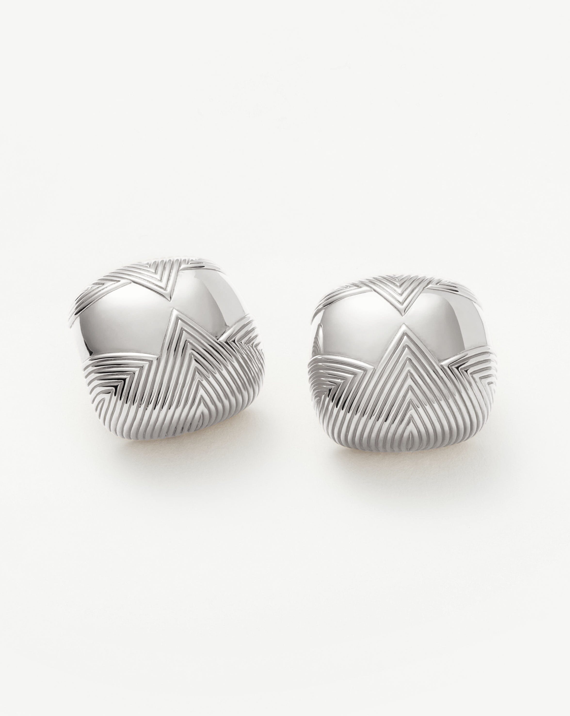 Hera Oversized Dome Ridge Stud Earrings | Silver Plated Earrings Missoma 