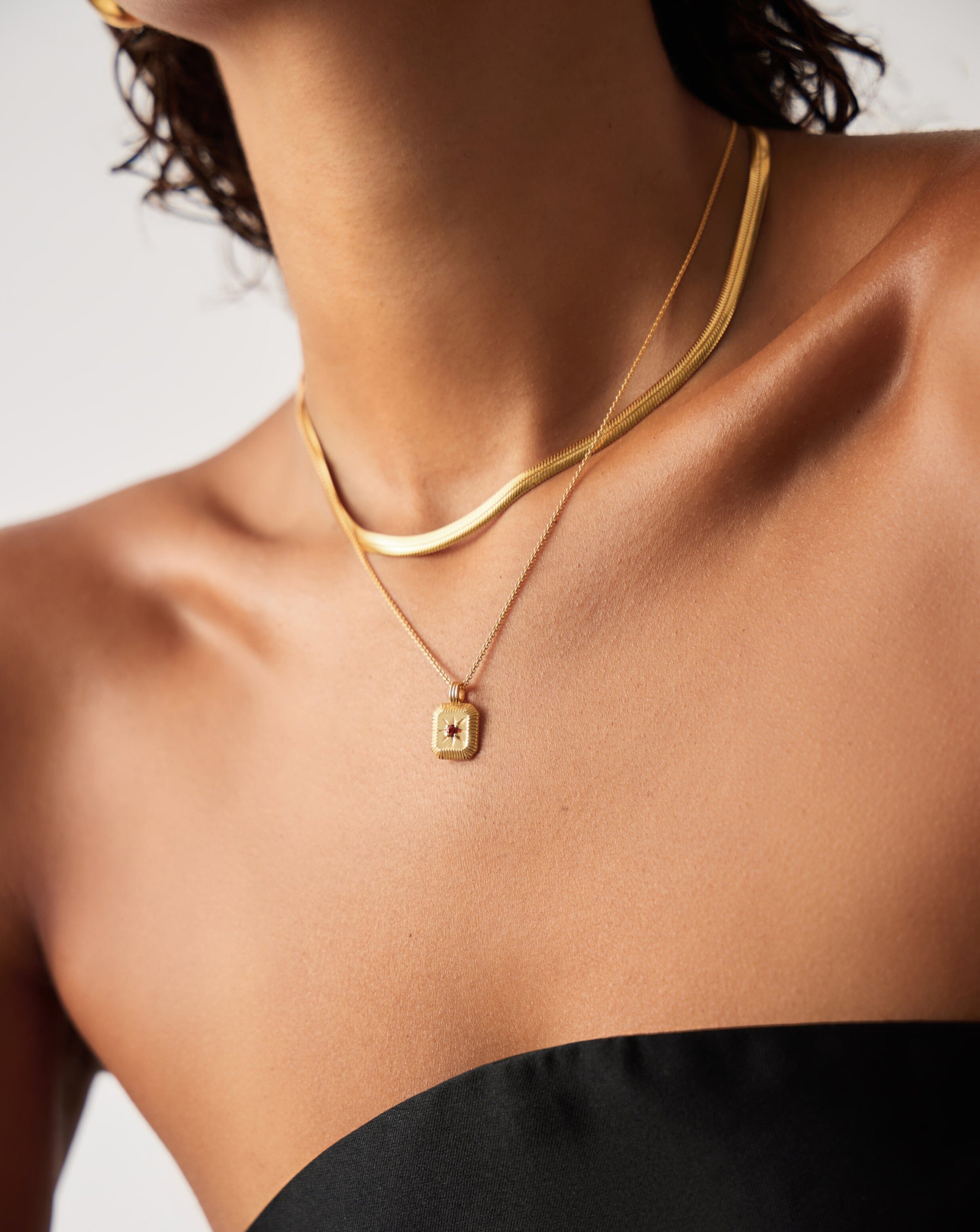 January Birthstone Pendant Necklace | 18ct Gold Vermeil/Garnet Necklaces Missoma 