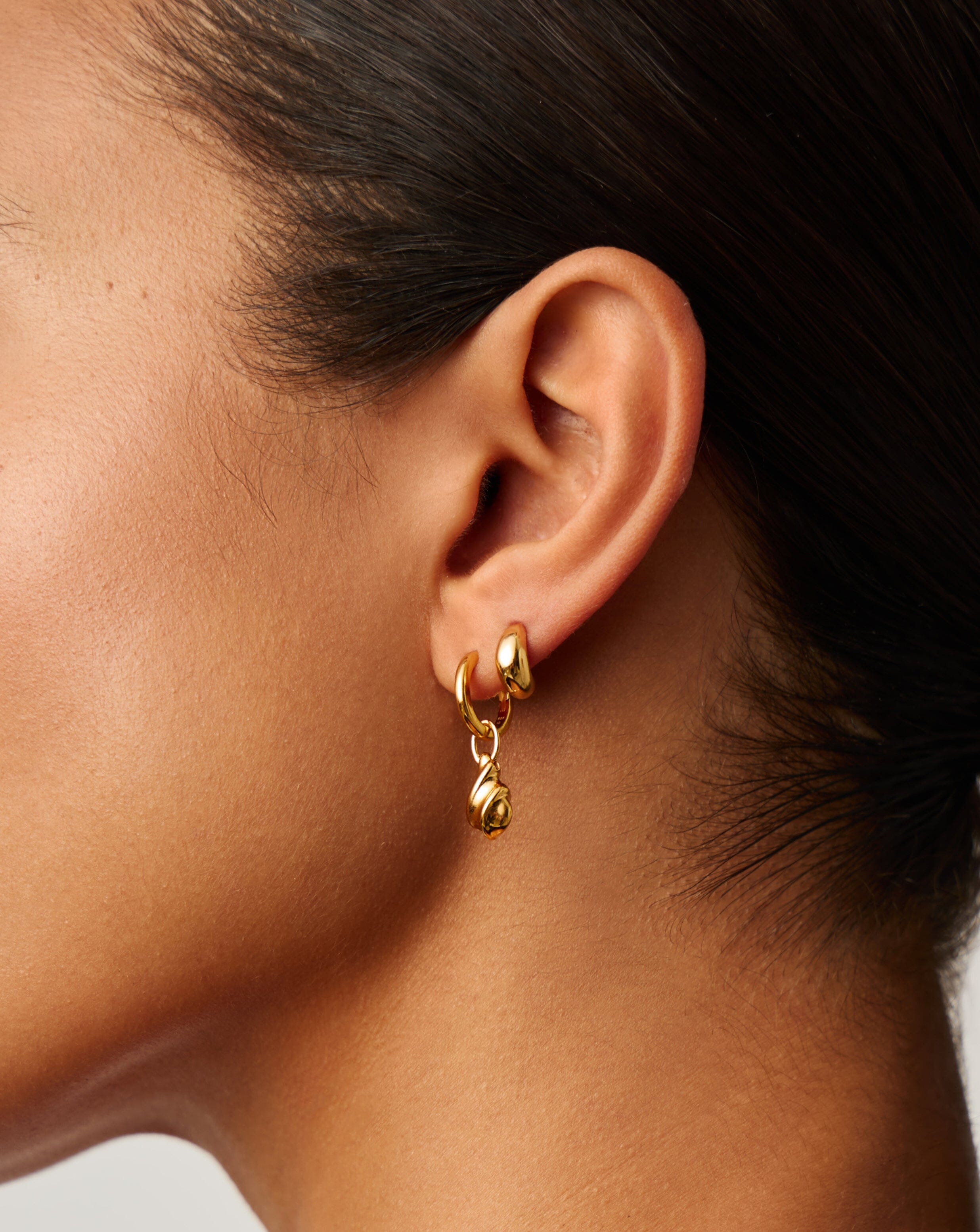 Savi Ridge Droplet Charm Earrings | 18ct Gold Vermeil Earrings Missoma 