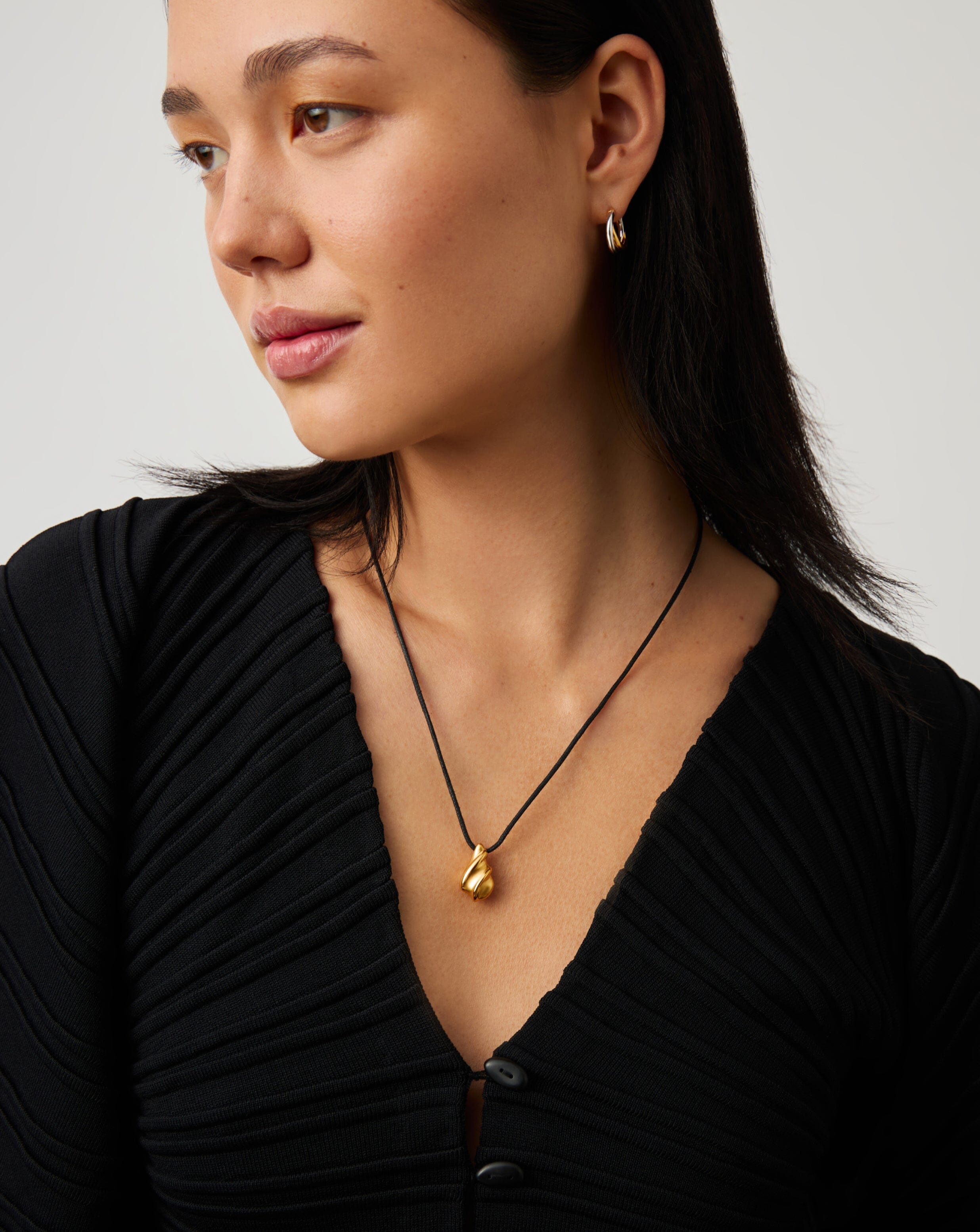 Savi Ridge Droplet Pendant Cord Necklace | 18ct Gold Plated Necklaces Missoma 