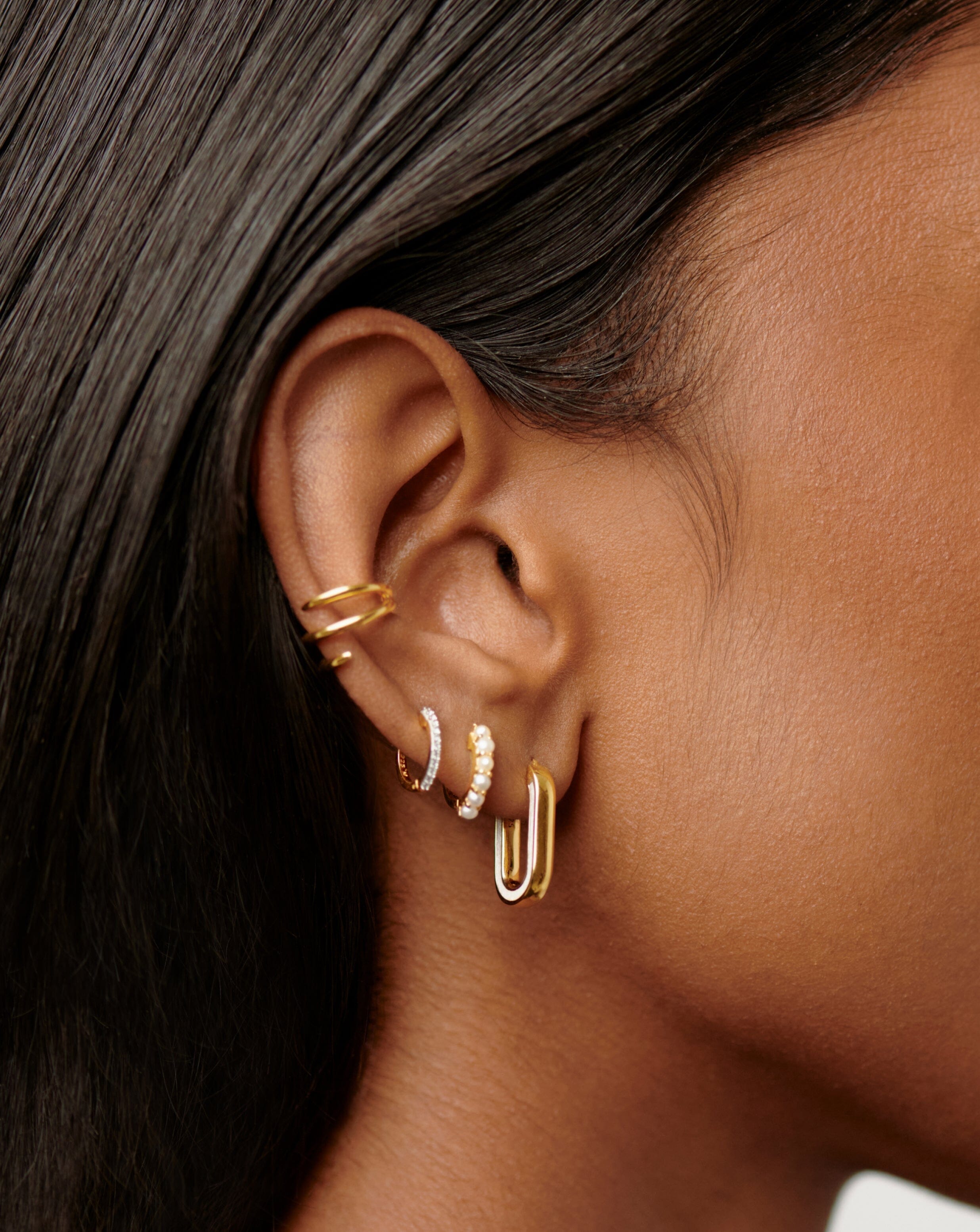 Small hoop earrings store for top of ear