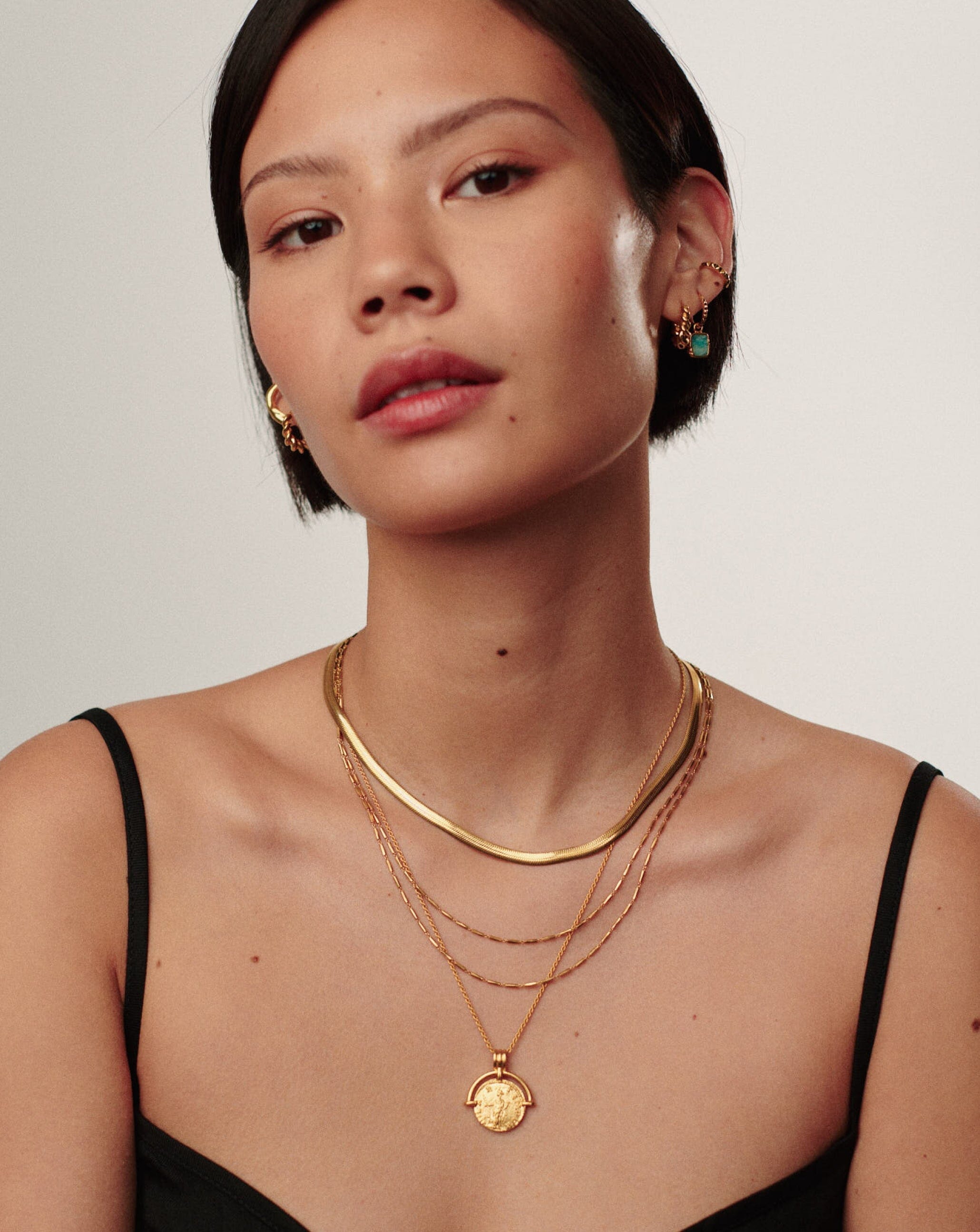 Gold snake chain with pendant sale