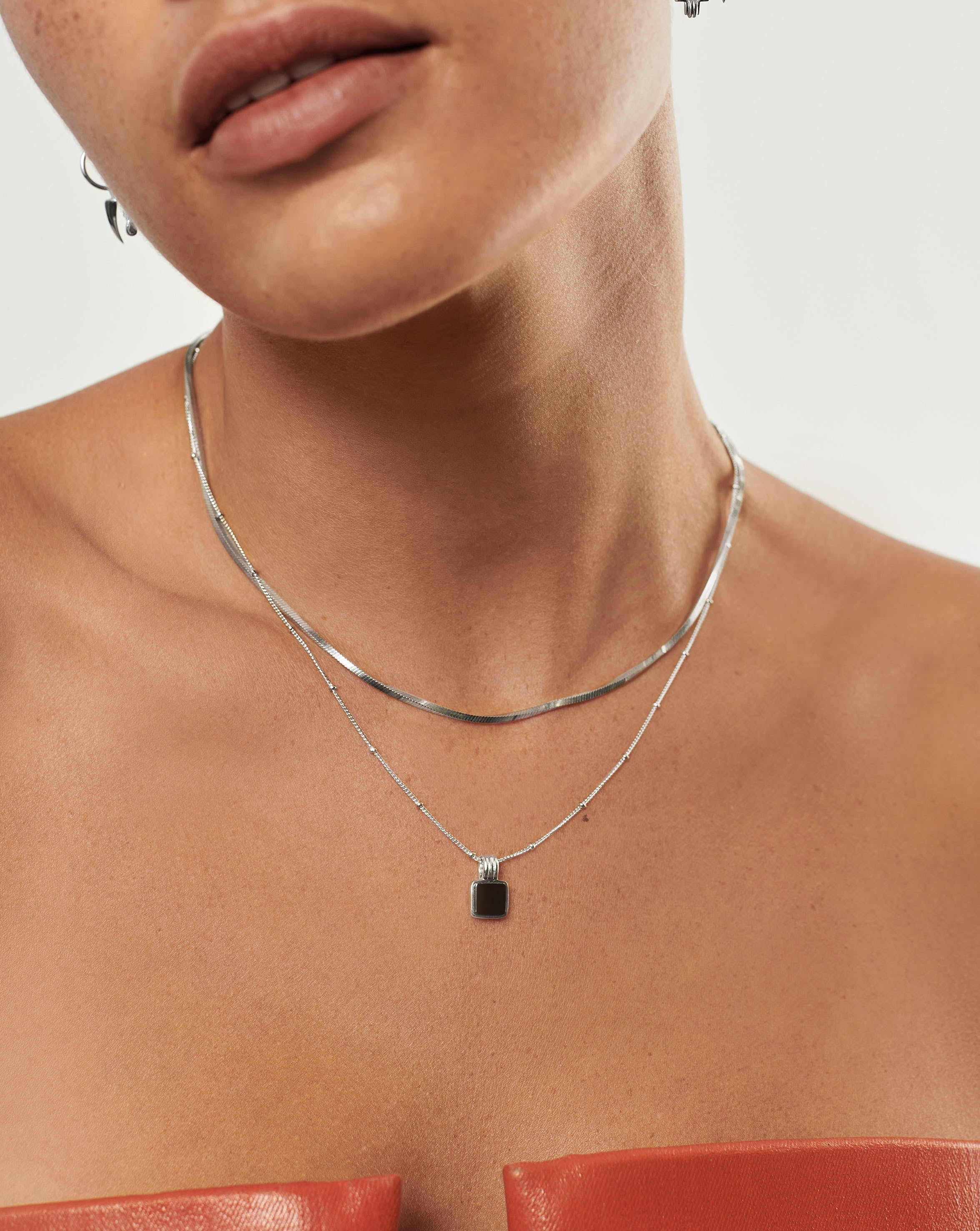 Onyx choker sale