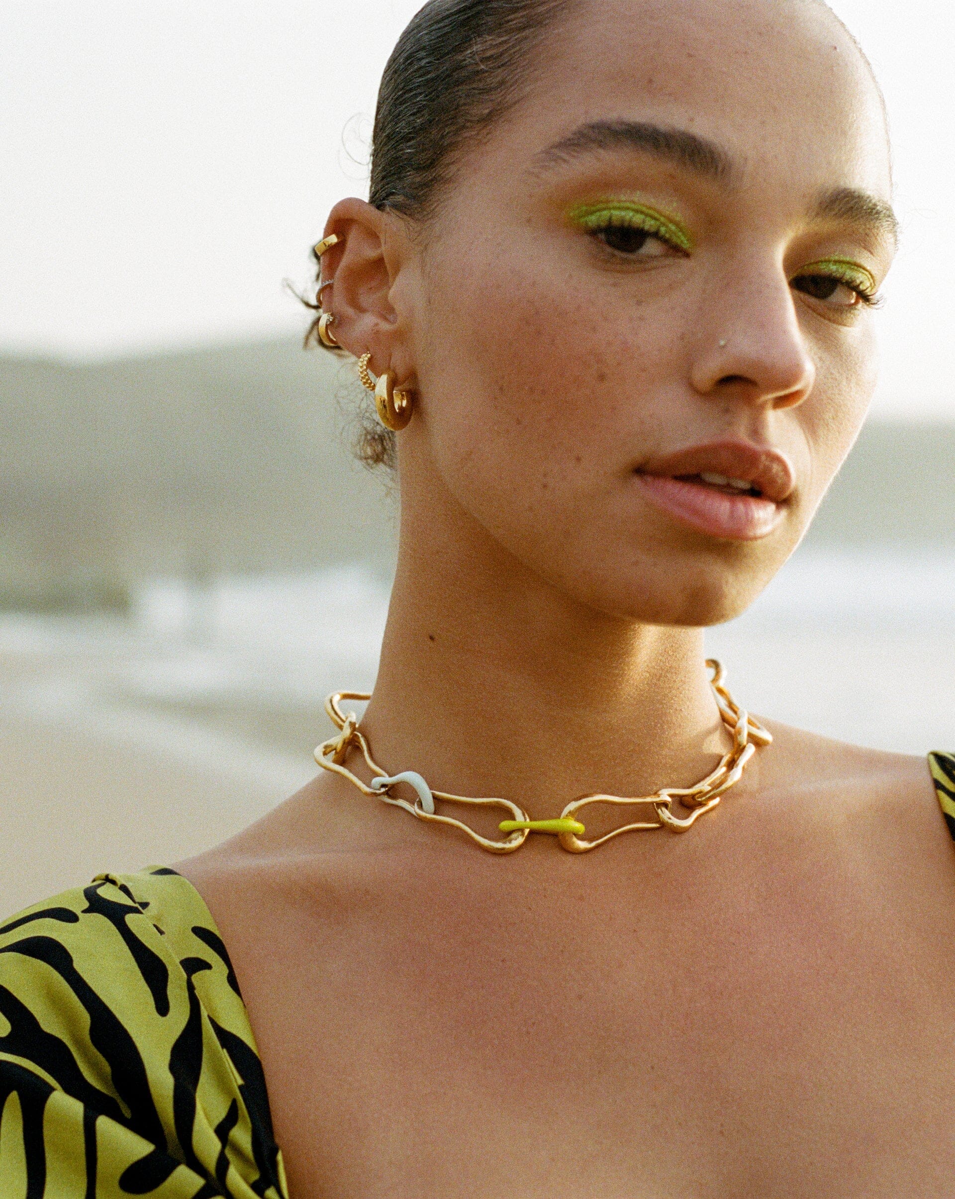 Chunky gold store choker necklace